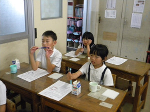 4